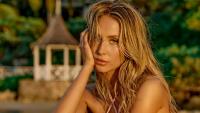 Alix Earle and Anastasia Karanikolaou’s Vacation Pics Prove the Power of the Perfect Pink Two-Piece