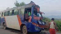 Jharkhand Bus Accident: 3 Nepalese Kanwariyas Killed, 10 Injured As Pilgrim Bus Rams Stationary Vehicle In Koderma | Video
