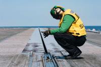 White House Memo Directs Navy to Overhaul Shipbuilding and Abandon Carriers’ Electromagnetic Catapults