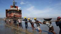 Gas leak at Bangladesh shipbreaking yard kills eight: police