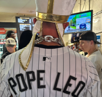 ⚾️ Chicago White Sox Give Away 40,000 Pope Hats: 5 Things To Know