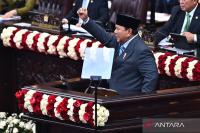 Prabowo vows to begin construction of Java north coast sea wall