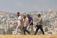 France Urges Israel to Arrest and Prosecute Settlers Besieging Palestinian Home in Qusra