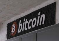 Bitcoin Falls as Regulatory Hopes Are Dashed