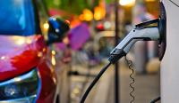 UK opens review, could weaken 2030 ICE phaseout again