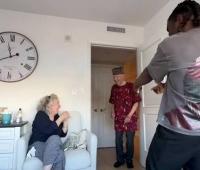 Caregiver Dresses 91-Year-Old Patient In Traditional Nigerian Outfit, Capturing Hearts Online