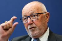 Canadian Petition To Have Hoekstra Removed As Ambassador