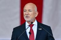 Investor Group Including Jeff Bezos Buys Liverpool FC Stake In Multibillion-Dollar Deal