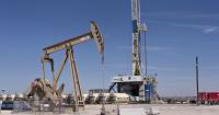 U.S. oil companies cut capital spending in shale basins
