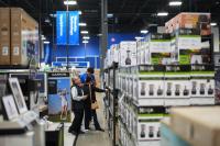 Retail sales collapse as Trump slump continues 