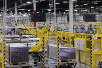U.S. retail sales fall 0.6% in July, first decline in 9 months