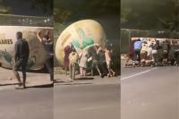 Mzansi left in stitches as giant corn flakes bowl takes over Cape Town streets – WATCH