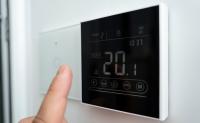 Energy company stops woman from lowering AC during heat wave