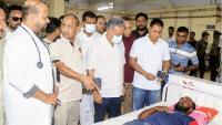 Finance Minister visits hospital to see workers affected by shipyard accident