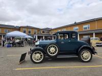 Cypress House brings in cars, music, and marketplace to fundraise for blanket warmer