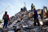 Pope Leo XIV offers prayers, condolences following Colombia earthquake