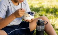 Healthy Sports Snacks to Keep Kids Energized