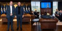Nayib Bukele Welcomes Fifty Doctors as Mexican Healthcare Group Expands into El Salvador