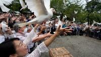 Japanese defense minister prays at Yasukuni Shrine amid regional tension
