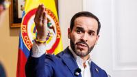 Right-wing Colombian president takes ministers on retreat ahead of installation