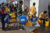 Euro-Mediterranean Human Rights Monitor: Families in Gaza Travel Long Distances to Meet Their Water Needs