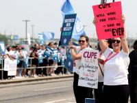 Gradek: Why Canadian airlines strikes shut down the whole system