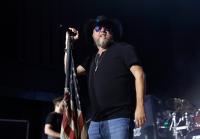 Country music star suffers broken shoulder in tour bus crash. Here’s what we know