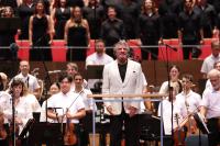 Review: A monumental finale for the Grant Park Music Festival’s summer