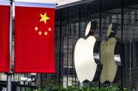 U.S. urges Apple not to buy Chinese memory chips