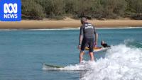 Blind surfer stuns locals at Queensland beach