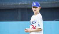 Tomorrow X Together's Yeonjun throws first pitch for Dodgers