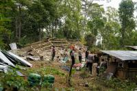 World Reuters Thousands evacuate after Indonesia quake kills 51, cuts roads