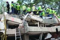 How earthquake rescue efforts differed in Colombia, Venezuela