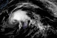 Hurricane Lala brings flooding to Hawaii; one dead