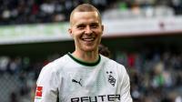 Leeds United transfer updates on Nico Elvedi, Lucas Perri and Joel Piroe