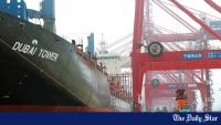 Chinese ship halves travel time via Arctic