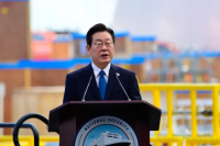 South Korea’s Lee Offers Talks With North Korea to Formally End Korean War