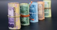 Bangladesh lowers rates and signs South Korea trade pact