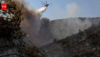 2 dead, 500 evacuated as twin blazes hit Greek island near Athens
