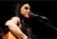 Amy Macdonald’s bio update: age, ethnicity, husband, tour, parents, songs, net worth & more