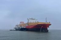 Shanghai Port Completes First Dual-Vessel Dual-Fuel Bunkering at Offshore Anchorage