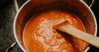 Italian nonna's 'quick' and 'easy' tomato sauce recipe needs just 5 ingredients