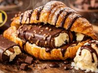 Maldivians go wild for croissant-Magnum