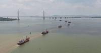Fishing season in south China's Guangdong draws crowds of seafood fans