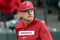 Arkansas’ Dave Van Horn, active wins leader in Division I baseball, signs contract through 2031