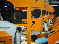 Robotera Weighs Hong Kong IPO as Thousand-Unit Deployments Outpace Rivals in Queue
