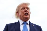 Trump Says He’ll “Bomb the S—” Out of Oman If Country Makes Deal With Iran