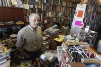 Anaheim’s Booktown USA bookstore closes its doors after 23 years