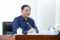 PM Visits Reception Centre for Returning Migrants in Vientiane