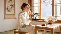 Wearing Slippers at the Door and Drinking Hot Water: Two Everyday Chinese Habits Captivating Millions of Foreign Netizens
